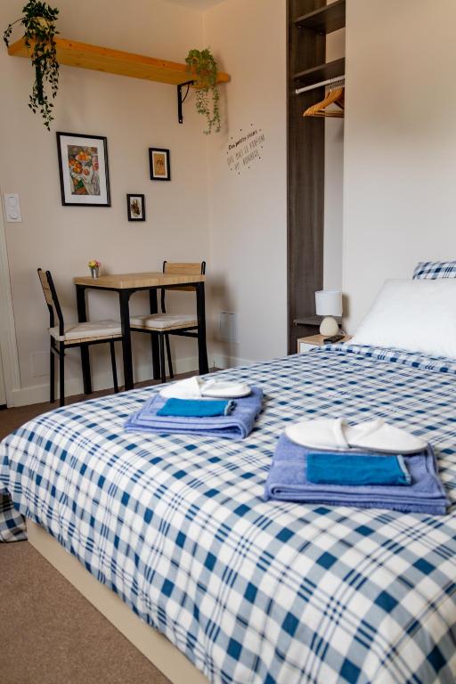 Les Tourterelles - Habitación Doble Con Baño Privado