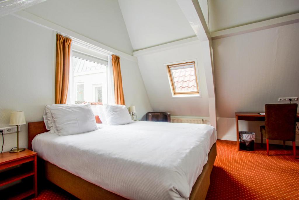 Ambassador City Centre Hotel - Resim 41