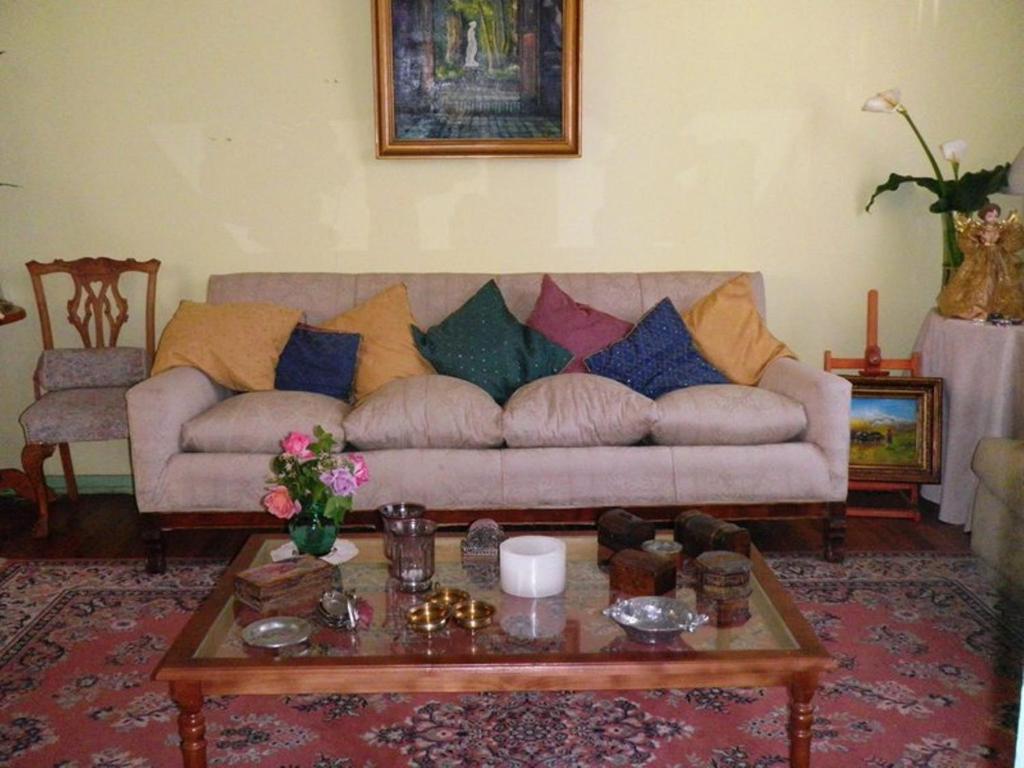 Χώρος καθιστικού στο Hostal Renoir