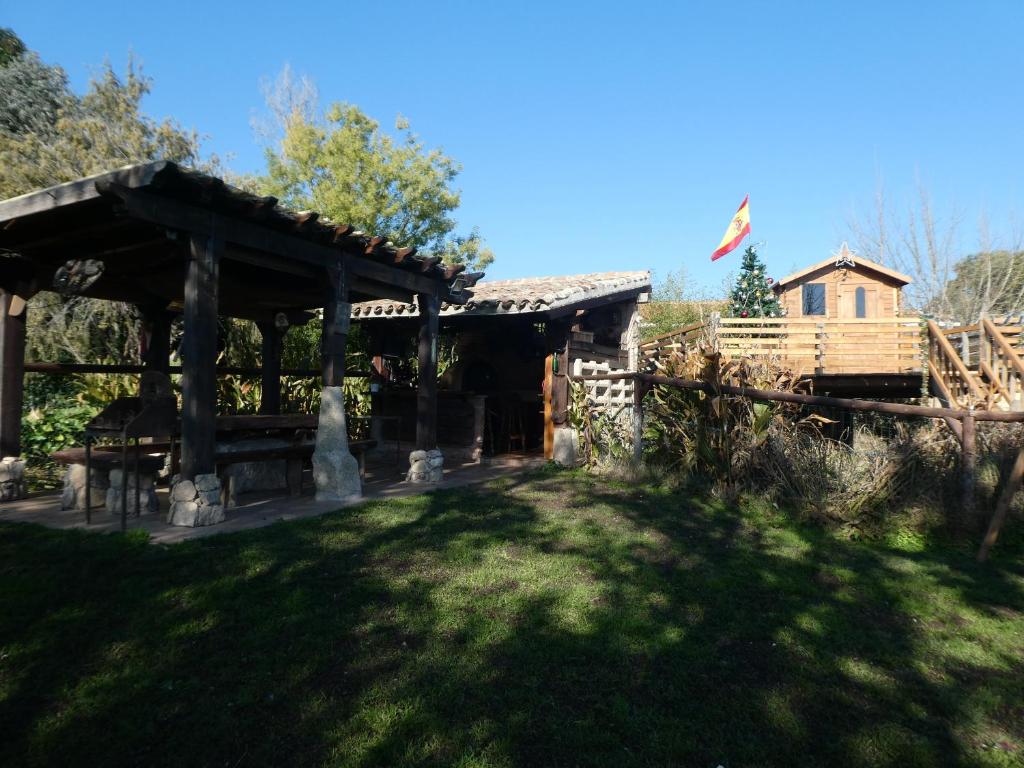 A garden outside El Rincón de los Patos 1