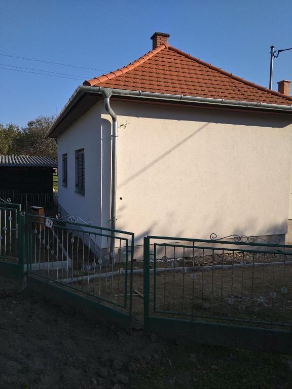 Budova, kde se prázdninový dům nachází