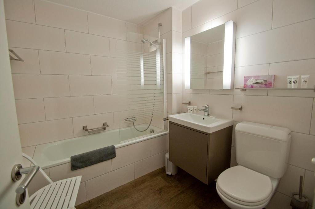 Koupelna v ubytování Haus Bodmen C, Apartment Edelweiss