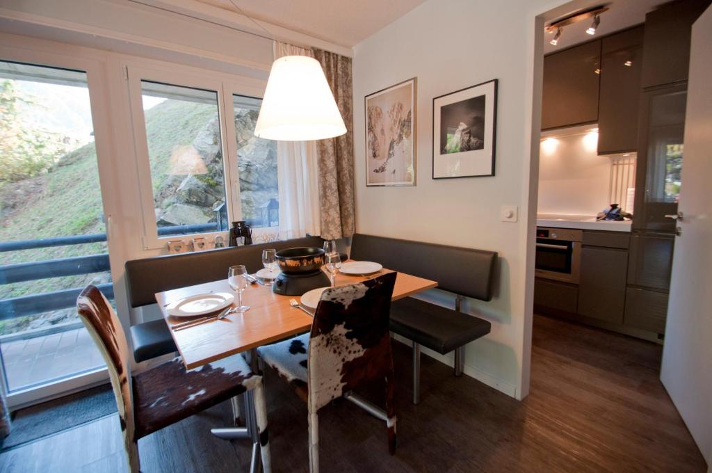 Kuchyň nebo kuchyňský kout v ubytování Haus Bodmen C, Apartment Edelweiss