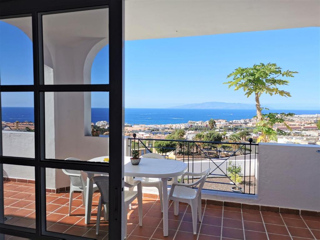 A general sea view or a sea view taken from Az apartmant