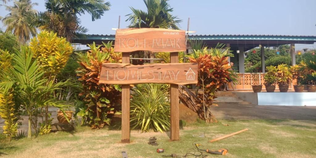 Zahrada ubytování Koh Mak Homestay