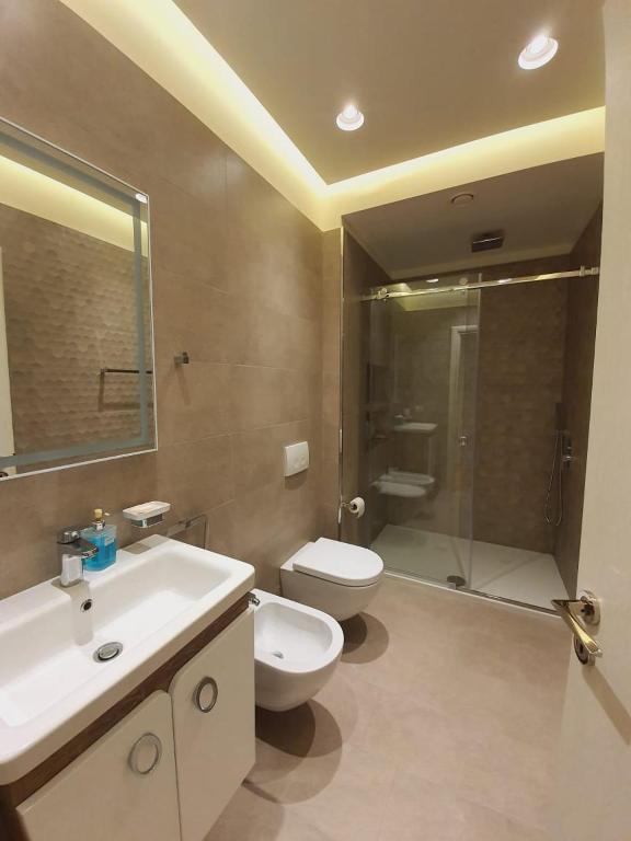 Kupatilo u objektu Four Seasons Vlora