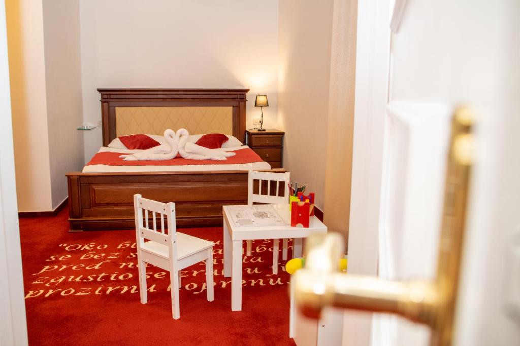 Hotel & Restoran Dvorac Gjalski - Family Room