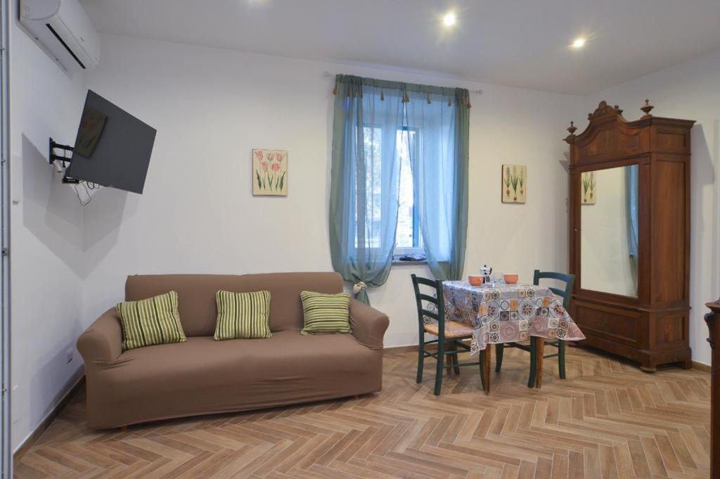 Podere Sant'Antonio da Zio Gino - Apartamento Com 1 Quarto