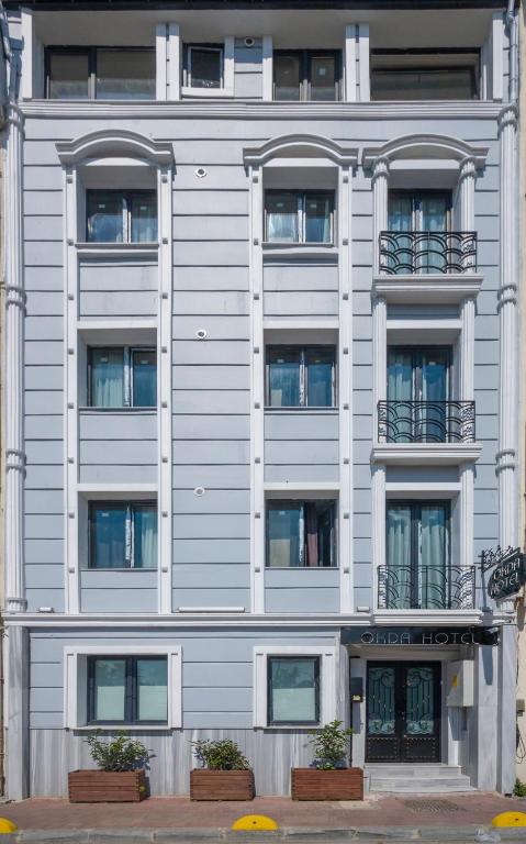 The building in which a szállodákat is located