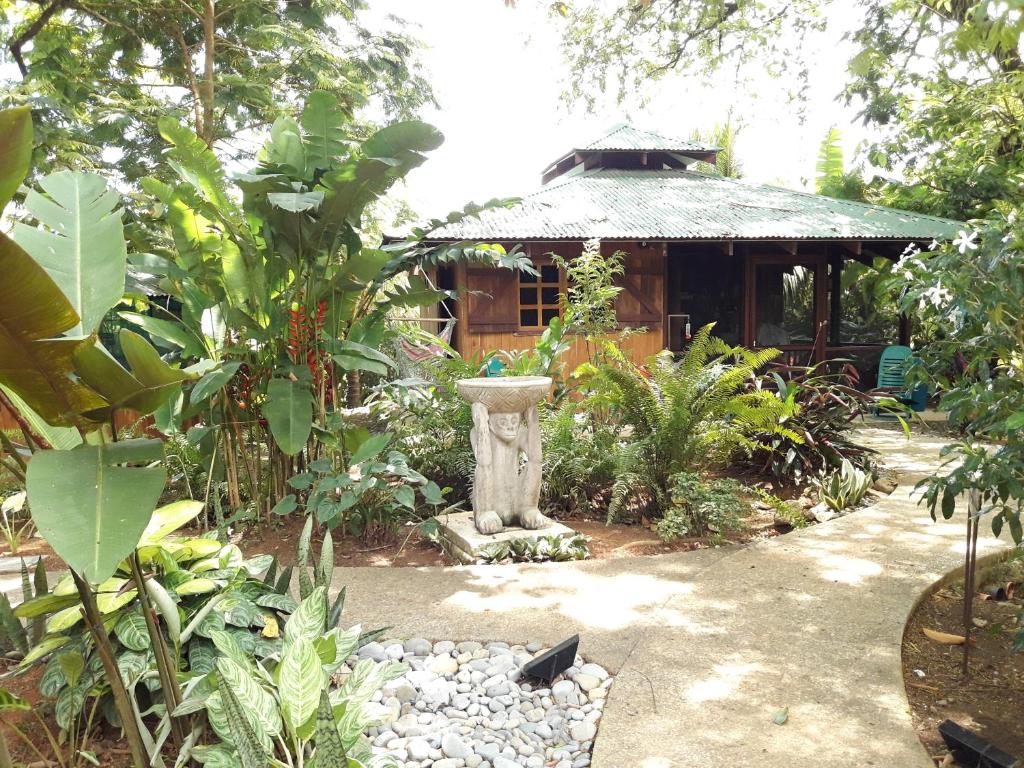 Las Brisas del Sur - One-Bedroom Chalet (4 Adults)