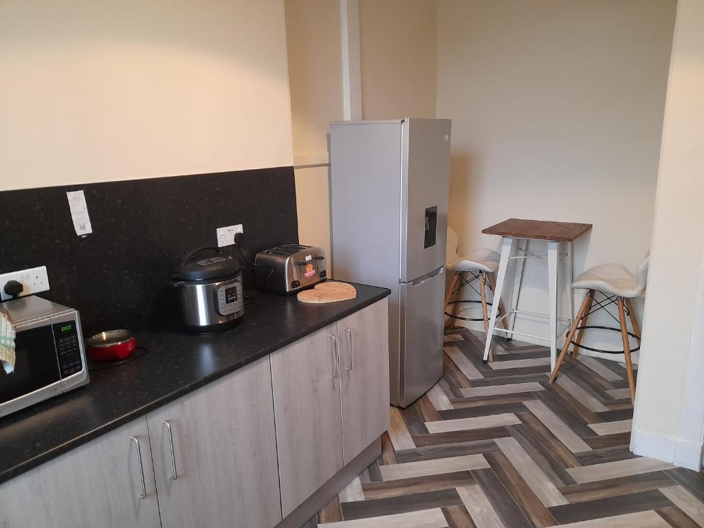 Traditional west end Glasgow - Double Room With Shared Bathroom