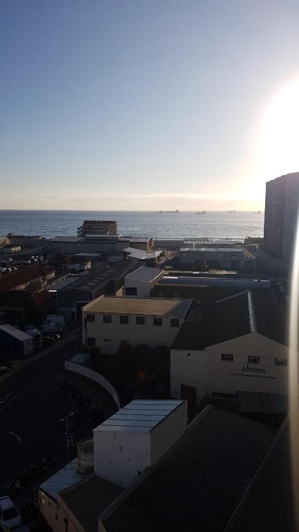 The Hub Gibraltar Sacha studio - One-Bedroom Apartment