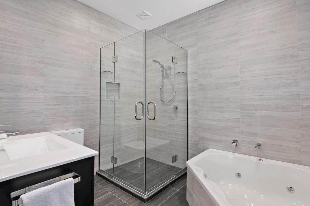 Koupelna v ubytování Grand Suites Murchison