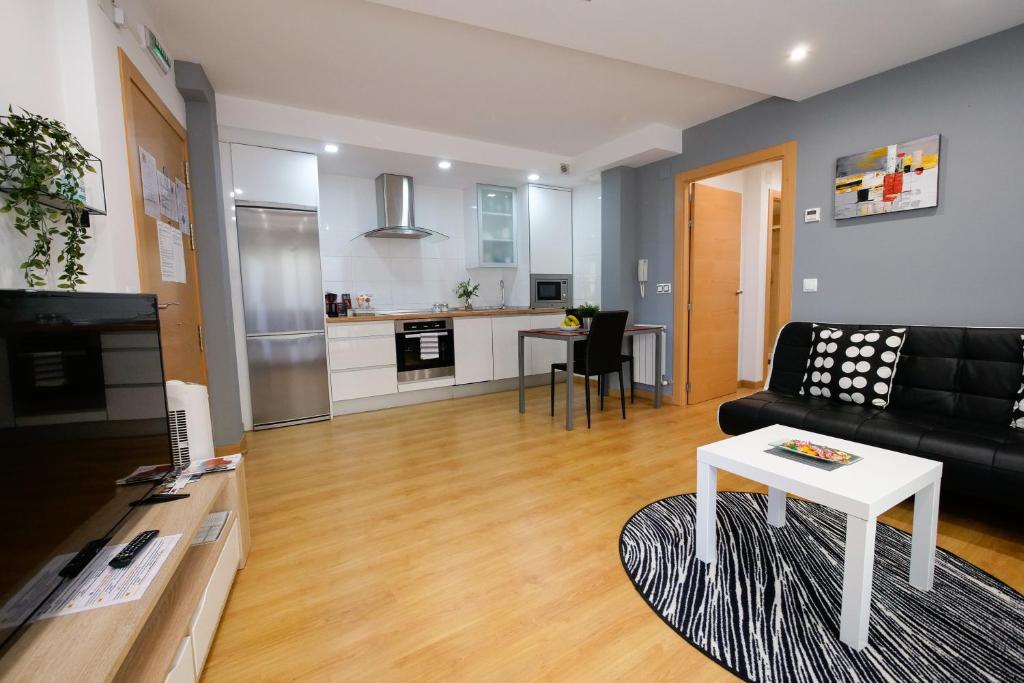 Kuchyň nebo kuchyňský kout v ubytování APARTAMENTOS ARGIA 2
