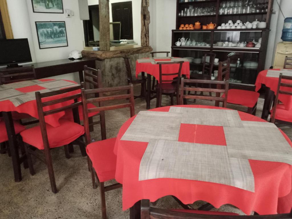 Restaurace v ubytování Manidi Villa