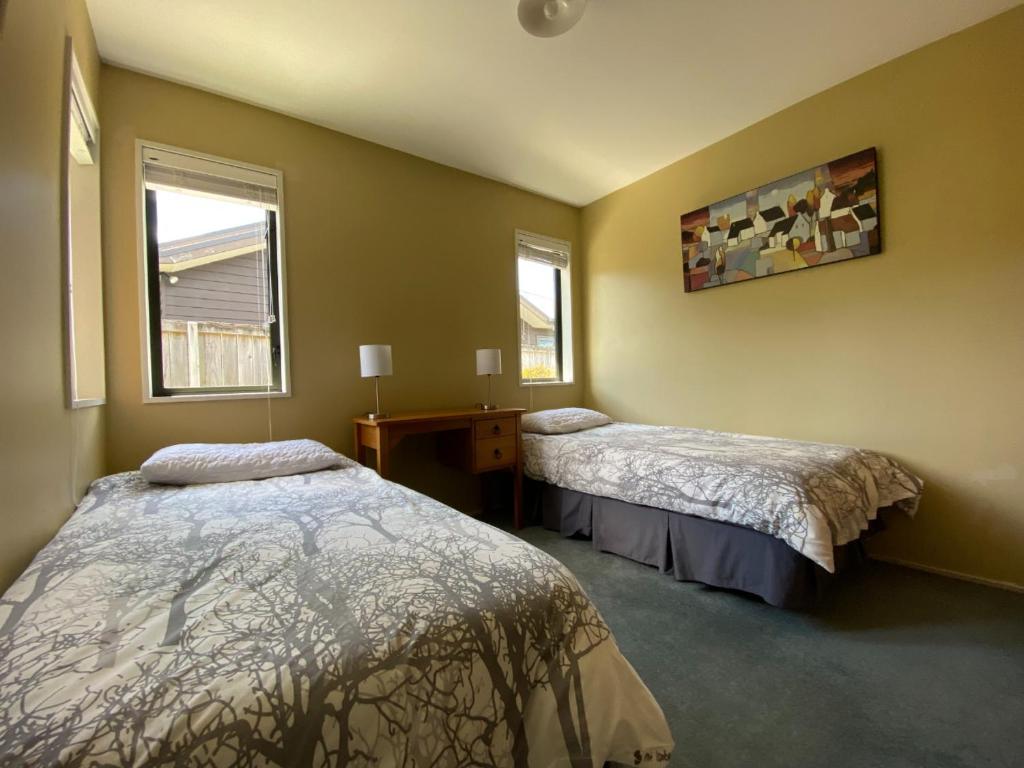 3 Mt Isobel Place - Resim 7