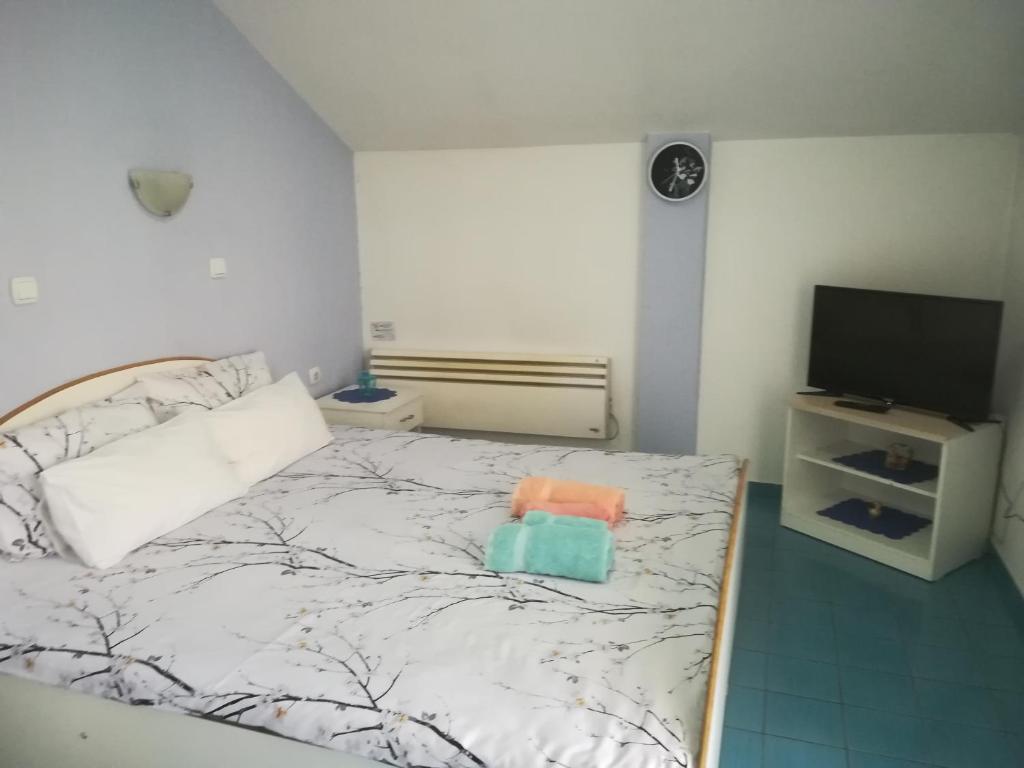 Karoski Apartments & Suites - Junior Suite With Terrace
