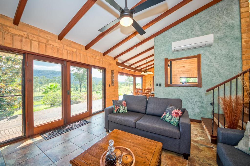 Clarendon Forest Retreat - Bungalow