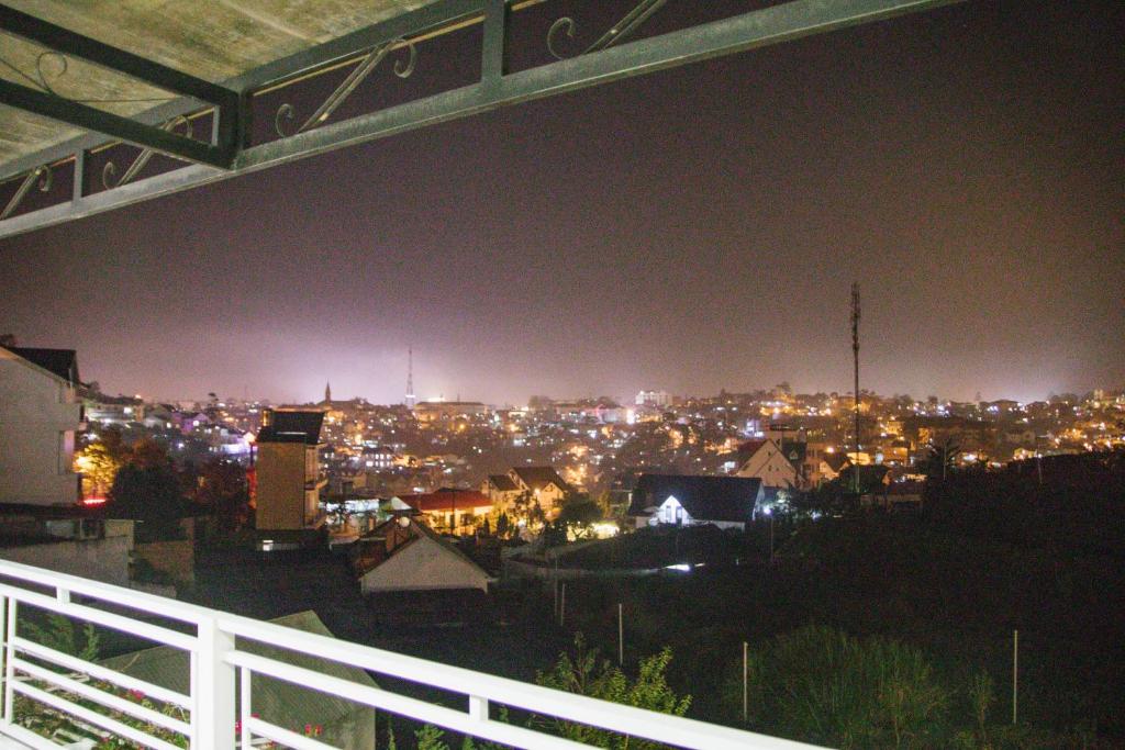 Nespecifikovaný výhled na destinaci Dalat nebo výhled na město při pohledu z hotelu