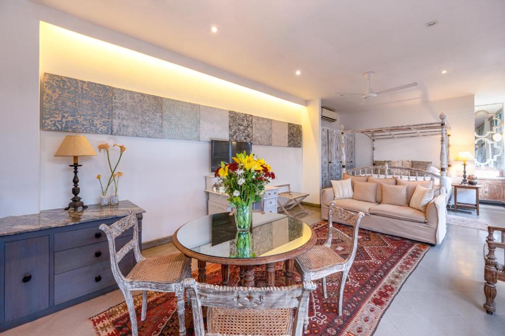 55TG Boutique Suites - 13