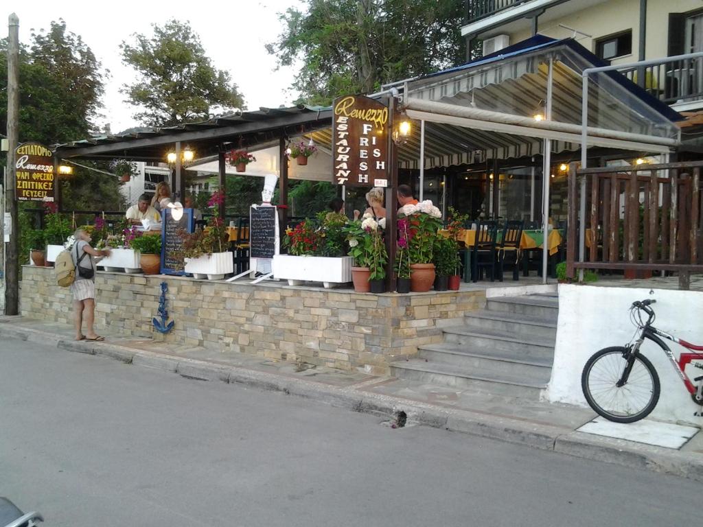 Jízda na kole v ubytování Remezzo Guesthouse nebo okolí