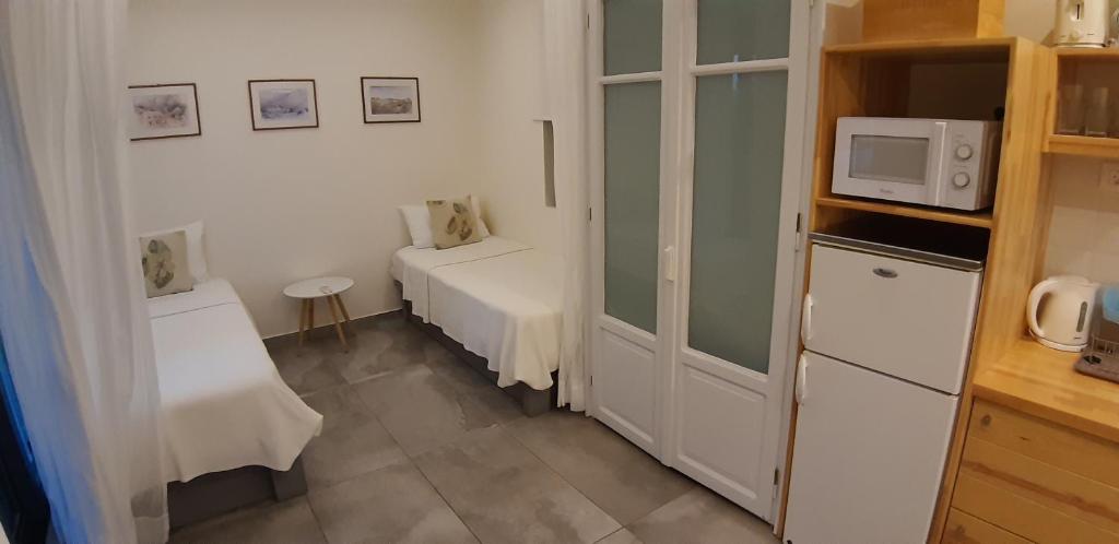 Artemis Village Apartments & Studios - 16