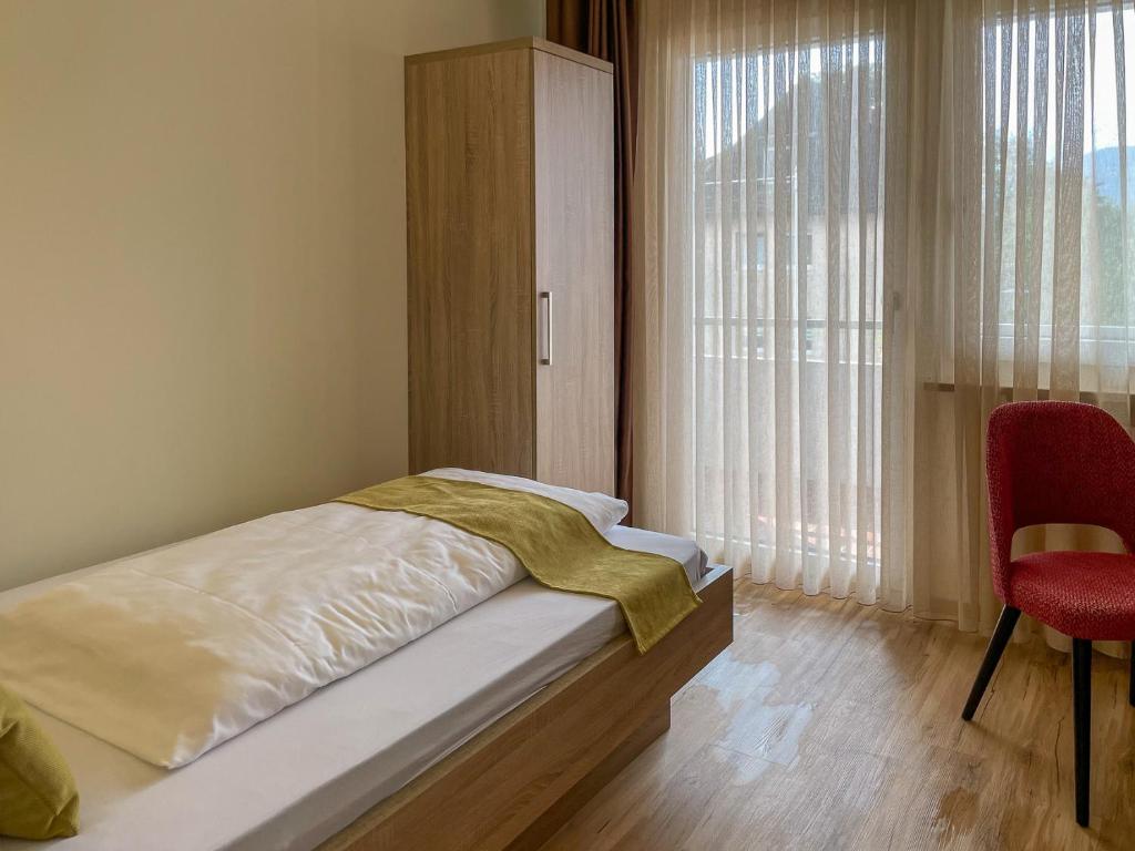 Postel nebo postele na pokoji v ubytování Hotel zur Flüh