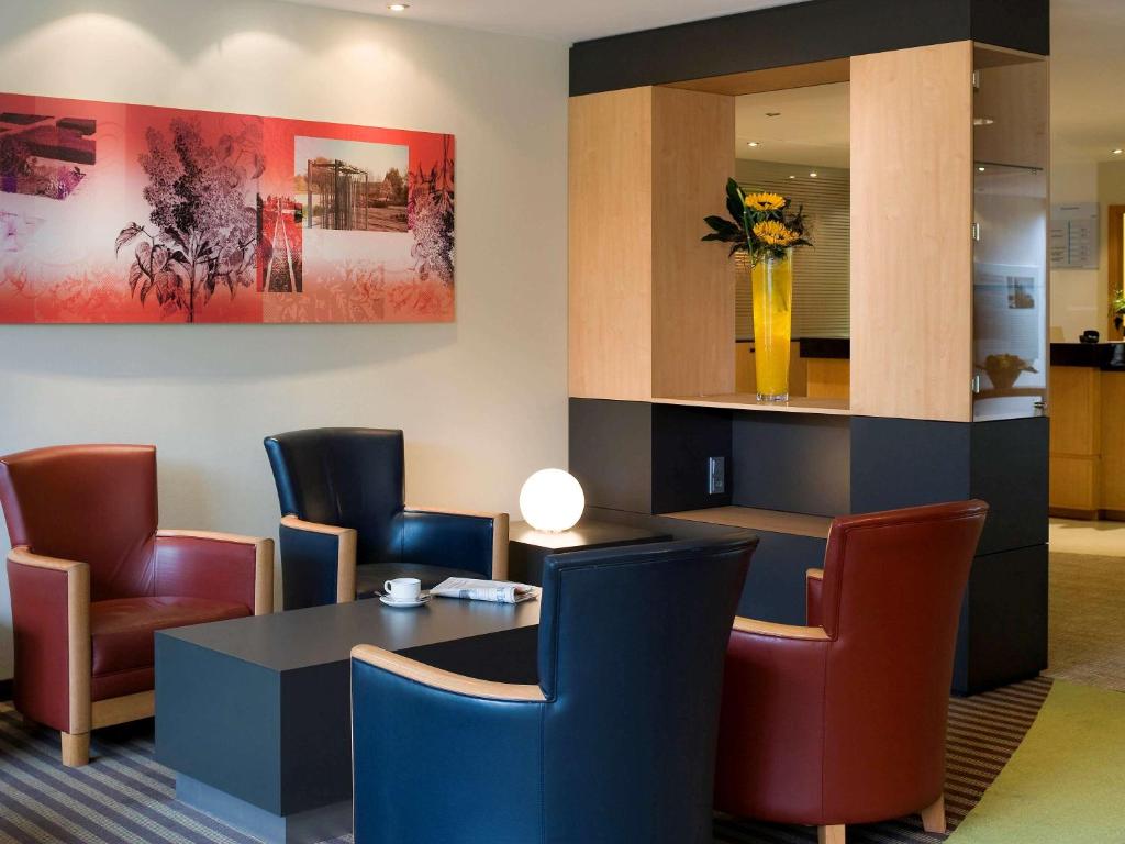 Posezení v ubytování Mercure Hotel Saarbrücken Süd