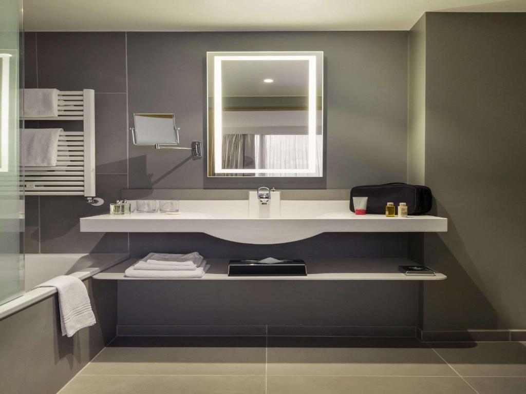 Koupelna v ubytování Novotel Genève Centre