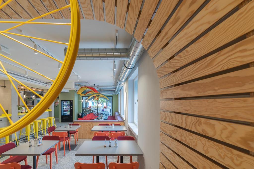 MEININGER Hotel Innsbruck Zentrum - Resim 15