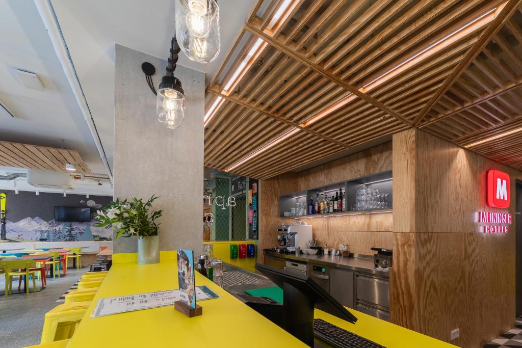 MEININGER Hotel Innsbruck Zentrum - Resim 21