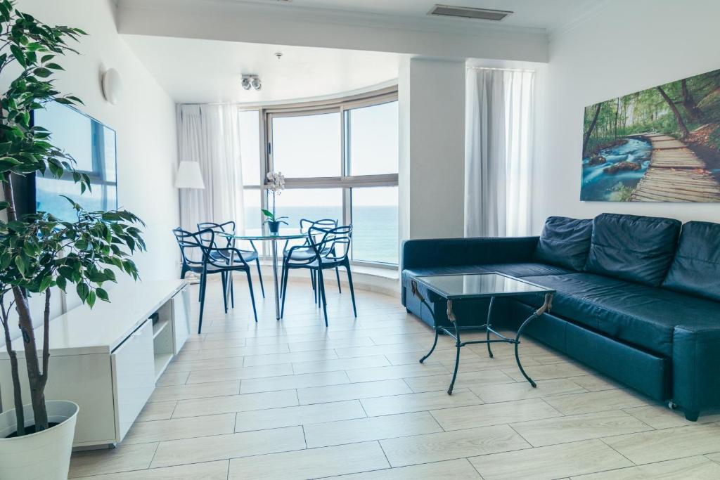 Almog Beach Apartments מגדלי חוף הכרמל חיפה - Apartamento Con Vista Al Mar