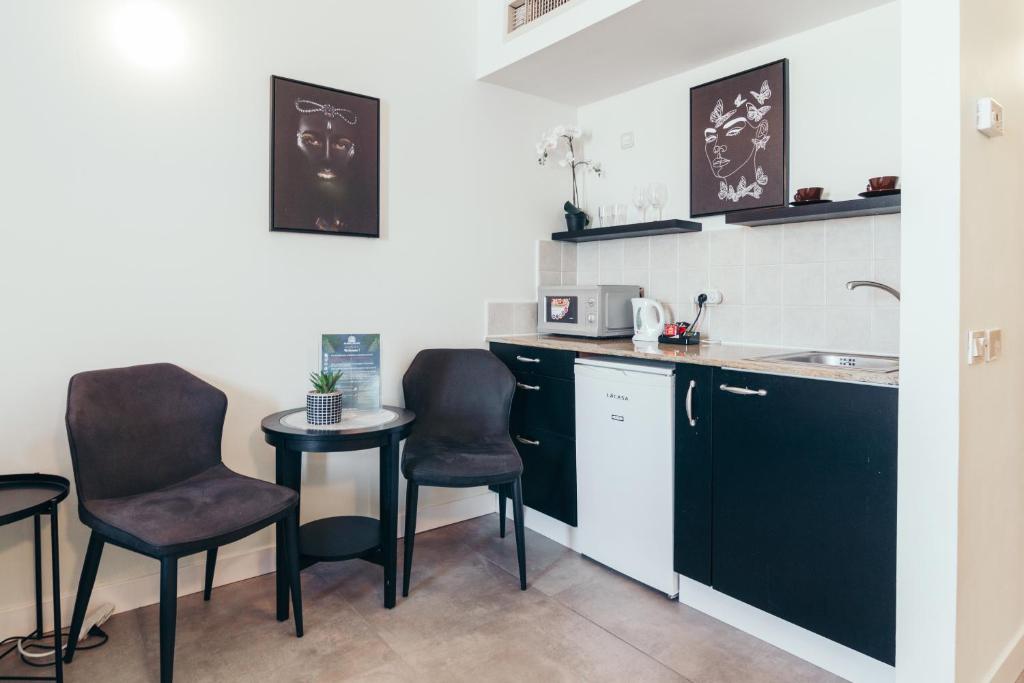 Almog Beach Apartments מגדלי חוף הכרמל חיפה - Apartamento Con Vista Al Mar