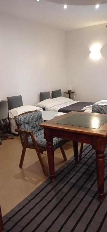 La Residenza Napoli Chiaia short let Apartment Superior Via Chiaia 82 - 6