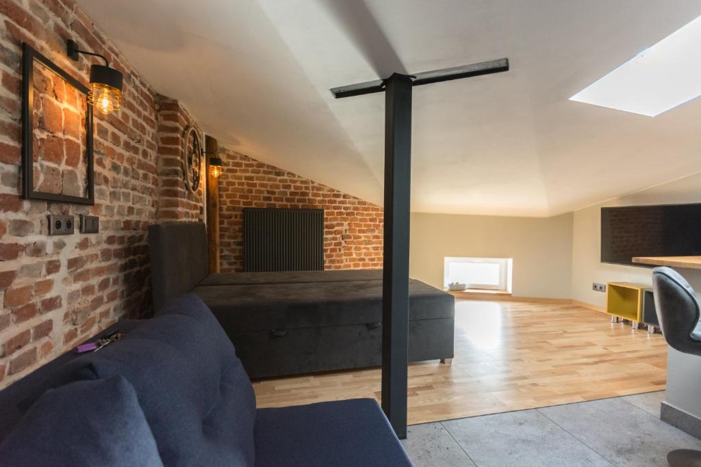 Apartamenty Fabrykanta Księży Młyn - King Studio With Sofa Bed