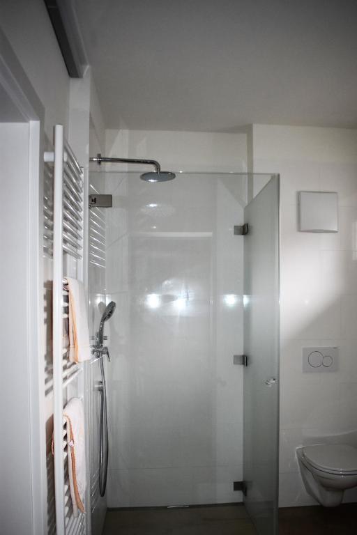 Hotel Restaurant - Häuserl im Wald Graz - Resim 3