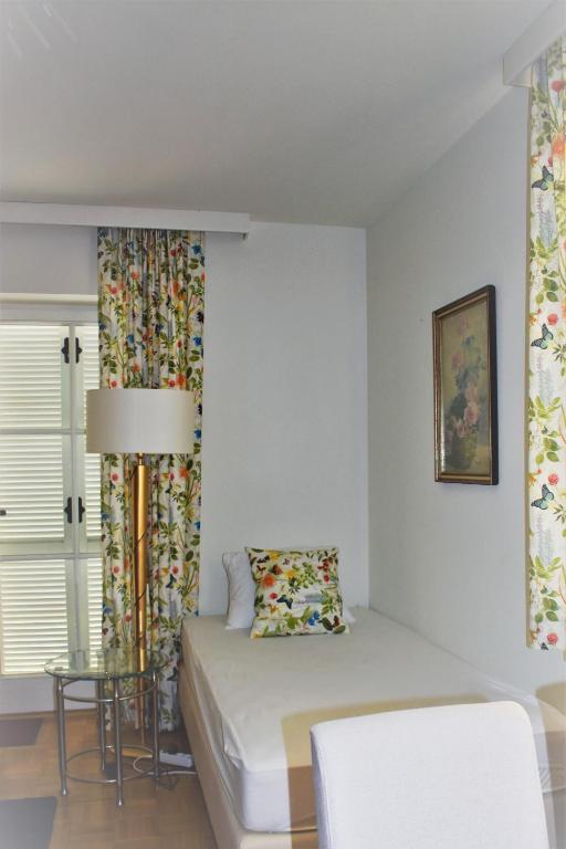 Hotel Restaurant - Häuserl im Wald Graz - Resim 31