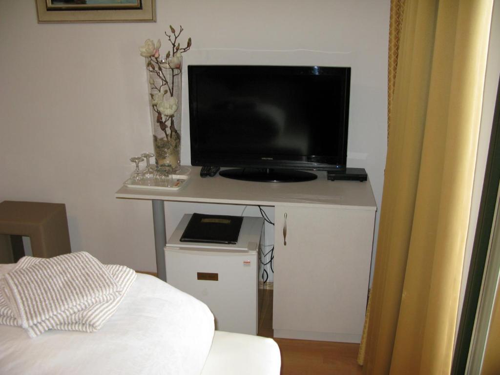 Bed and Breakfast Villa Iris - Deluxe Triple Habitación Con Vista Al Mar