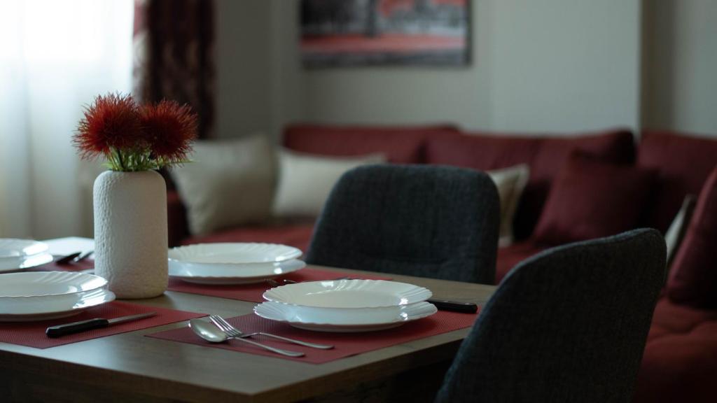 EKA Luxury Premium Apartment - Image 12