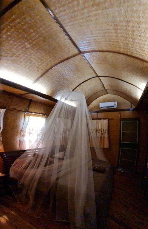 Wooden Hut Koh Kood - 18