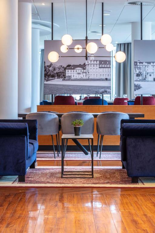 Posezení v ubytování Radisson Blu Hotel Karlsruhe