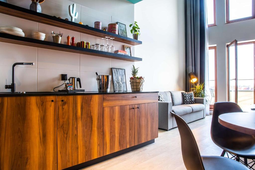 Příslušenství pro přípravu čaje a kávy v ubytování Park Inn by Radisson Poznan