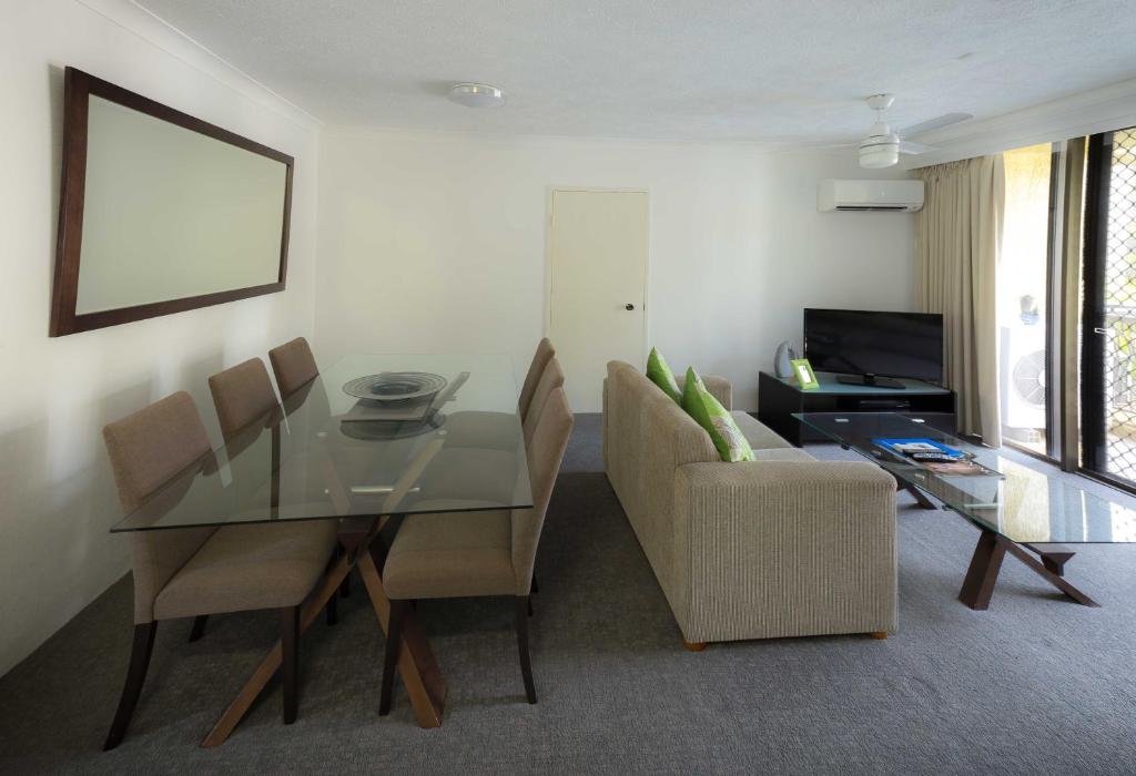 TV a/nebo společenská místnost v ubytování Aussie Resort