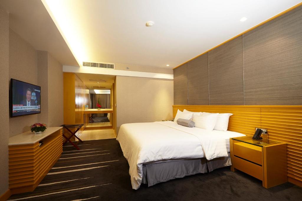 Lao Plaza Hotel - Suite De Lujo