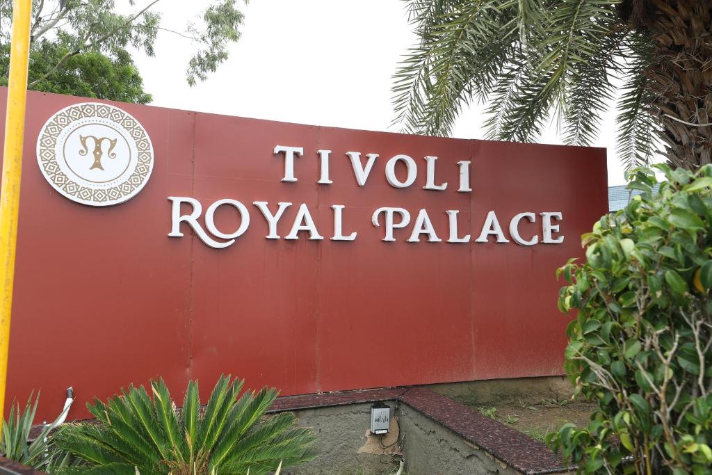 Certifikát, hodnocení, plakát nebo jiný dokument vystavený v ubytování Tivoli Royal Palace