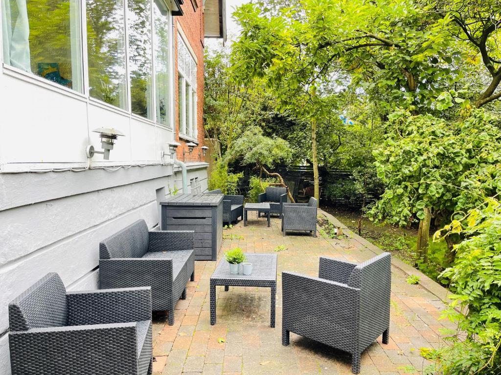 Zahrada ubytování aday - Aalborg mansion - Big apartment with garden