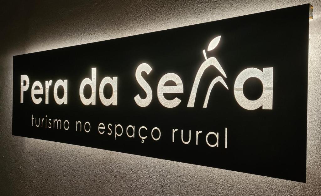 Certifikát, hodnocení, plakát nebo jiný dokument vystavený v ubytování Pera da Serra - Turismo no Espaço Rural