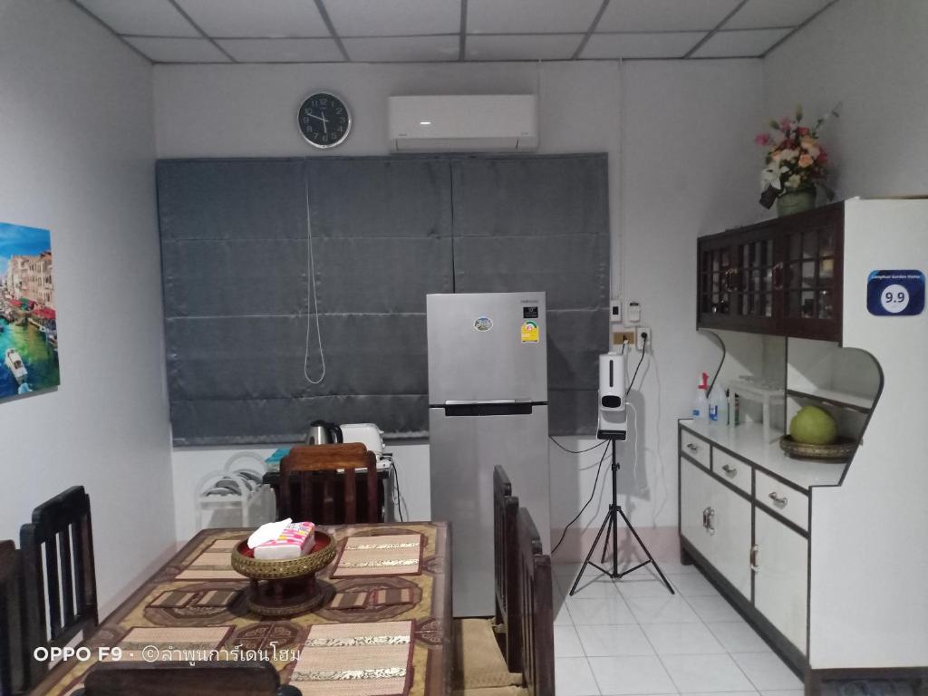 Kuchyň nebo kuchyňský kout v ubytování Lamphun Garden Home