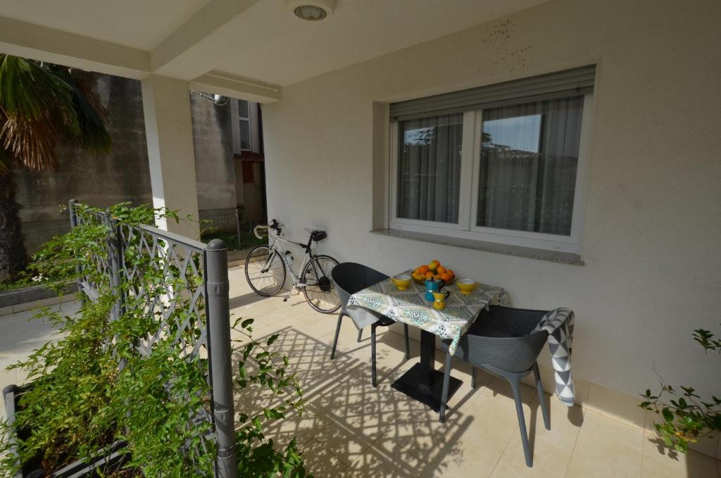 Apartments Karmen Maria - 11