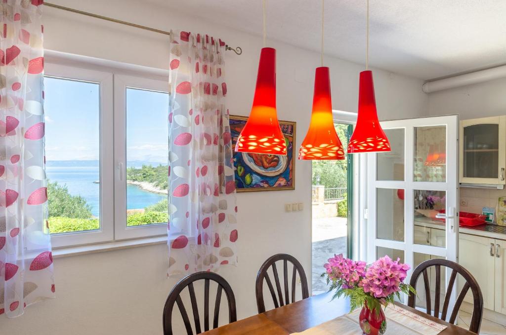 Kuchnia lub aneks kuchenny w obiekcie Vacation House Marija, Korčula